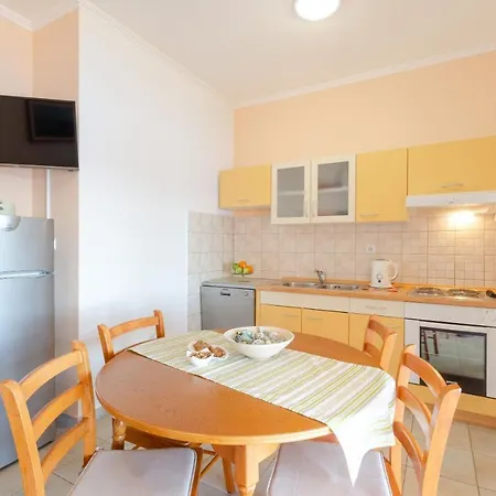 By The Sea Karbuni, Korcula - 13217 Apartment Prizba