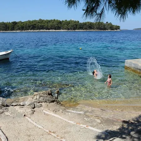 By The Sea Karbuni, Korcula - 13217 *