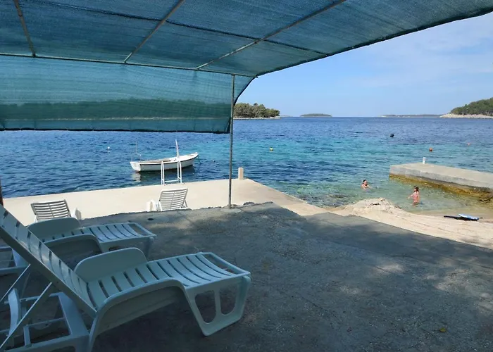 By The Sea Karbuni, Korcula - 13217 *