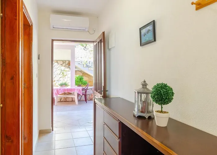 By The Sea Karbuni, Korcula - 13217 *